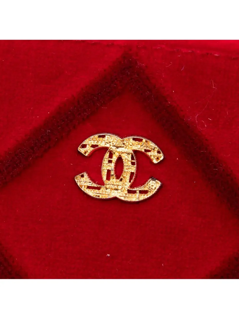 Chanel Medium Cc Quilted Velvet O Case #284807C10B